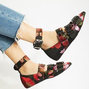 Never worn Jeffrey Campbell x Free People flats